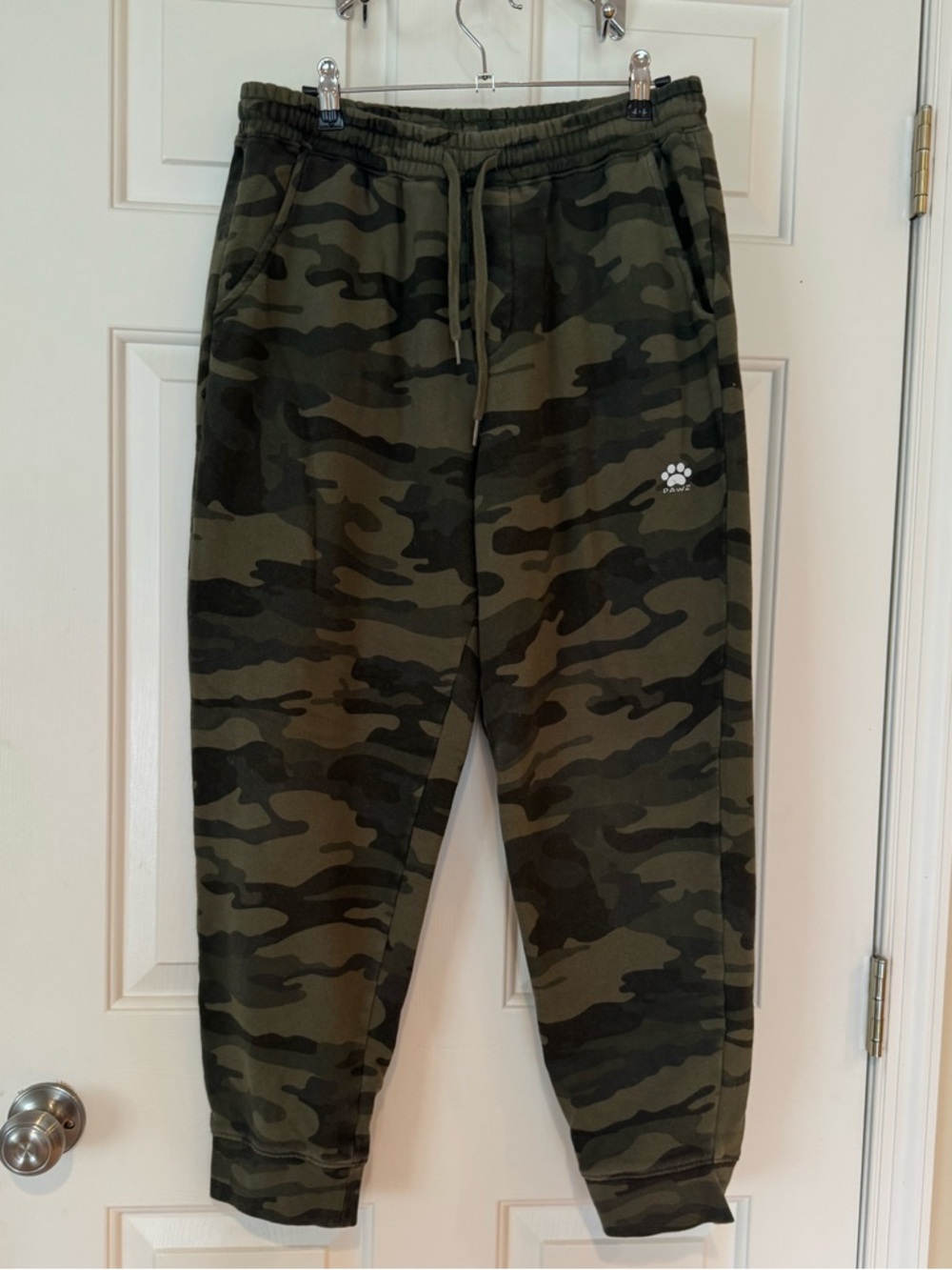 PAWZ Camouflage Sweatpants, Medium